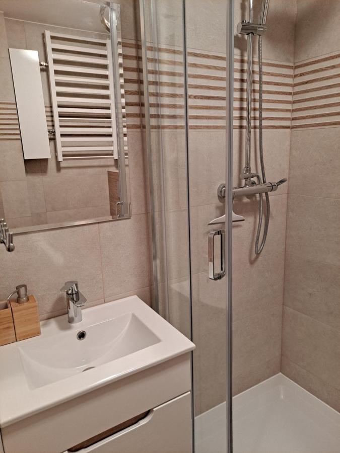 Monica Apartman Jelenia Góra Kültér fotó